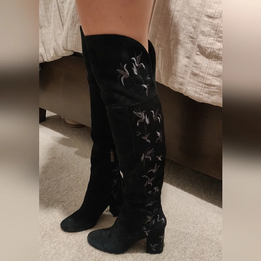 Kenneth Cole Claire Over-the-Knee Floral Embroidered Black Suede Boots Sz 6.5